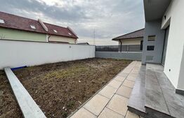 Casa noua 110mp cu curte