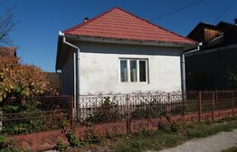 Casa de vanzare 90mp,teren 2300mp