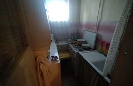 Apartament 3 camere,46mp,semidecomandat,etaj 3,zona Mihai Eminescu