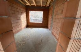 Casa Valea Ghinzii, 200 mp, 10 arii teren 