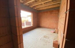 Casa Valea Ghinzii, 200 mp, 10 arii teren 