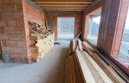 Casa Valea Ghinzii, 200 mp, 10 arii teren 