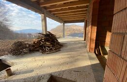 Casa Valea Ghinzii, 200 mp, 10 arii teren 