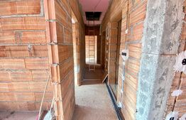 Casă Individuală de vânzare, 114 mp, 500 teren, zona Valea Rusului