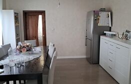 Casa zona unirea 200 mp utili pe 870 mp 