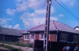 Casa si anexe 184 mp + 815 mp gradina in com Chiuza