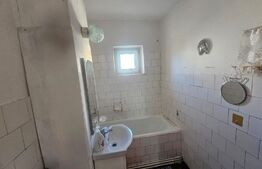 Apartament 2 camere, 52 mp, decomandat, zona Centrala