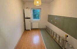Apartament zona Stefan Cel Mare 3 camere 64mp
