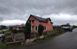 Casa, 5 camere,200 mp,800 mp teren,pretabil business,13 km distanta de Bistrita