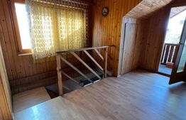 Casa in zona centrala cu 2 garaje