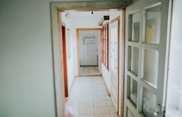 Casa de vanzare 260mp utili, 17 ari teren si 160mp anexe! 