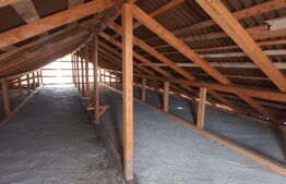 Casa -Cladire in apropire de Luk Oil, DN17 la 10 km de Bistrita