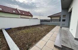 Casa noua 110mp cu curte