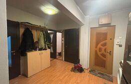 Apartament 4 camere, 85 mp, decomandat, zona Centrala