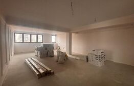 Apartament 4 camere, 140 mp, decomandat, zona Centrala 