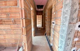 Casă Individuală de vânzare, 114 mp, 500 teren, zona Valea Rusului