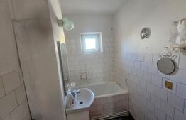 Apartament 2 camere, 52 mp, decomandat, zona Centrala