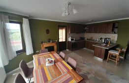  Casa 4 camere, 240 mp utili, 750 mp teren, zona Sigmir