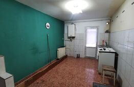 Apartament de 3 camere, 70 mp utili, parter, zona Han