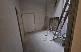 Apartament 4 camere, 115 mp, decomandat, zona Central