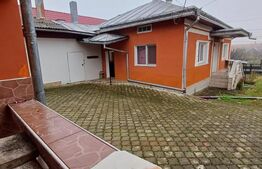 Casa de vanzare ,teren 4000mp, Prundu Bargaului