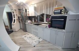 Apartament 3 camere,decomandat,68mp+32mp terasa,etaj 5 cu lift, zona Sanovil 