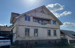 Casa de vanzare budacu de sus 240 mp utili, teren 11.5 ari