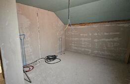 Casă în zona Jelna pe 2409 mp de teren. 