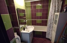 Apartament 4 camere,decomandat, zona Cr Vivu