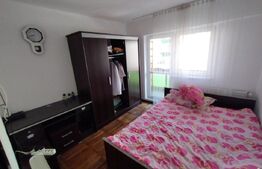 Apartament 4 camere,decomandat, zona Cr Vivu
