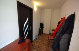 Apartament 4 camere,decomandat, zona Cr Vivu