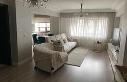 Apartament de lux, 3 camere,2 bai,105 mp ,decomandat,etaj2, Central,2 parcari