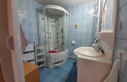 Apartament la casa, 2 camere zona centrala