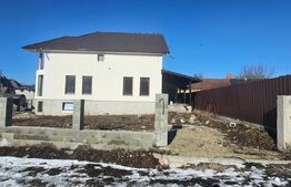 Casă modernă și spațioasă, 364mp, construită în 2020