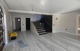 Casă modernă și spațioasă, 364mp, construită în 2020