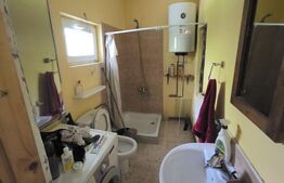 Casa 3 camere, 100 mp, teren, 2000 mp, zona Vest