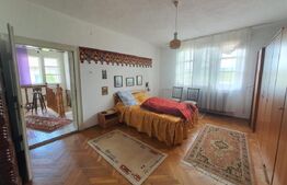 Casa 6 camere, 266 metri patrati, 25 de ari de teren, Josenii Bargaului