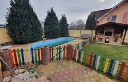 Casa duplex in Unirea, 6 dormitoare, 320 mp utili per unitate 