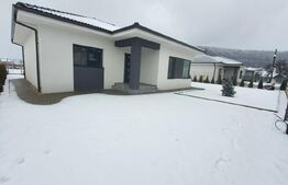 Casa 92mp utili, pe un singur nivel, cu 5 ari de teren in Viisoara