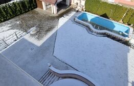 Casa de vânzare cu potențial comercial într-o zonă deosebită