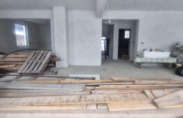 Casa de 3 dormitoare in zona rurala. 15km de oras. 