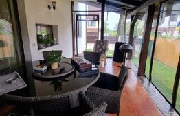 Casa 4 camere, 160mp, zona Unirea 