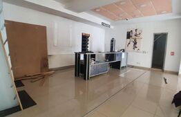 Spatiu comercial, 450 mp, Central