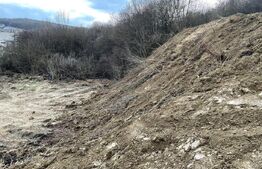 Teren intravilan 1.525 mp – Valea Jelnei, aproape de Bistrita, negociabil