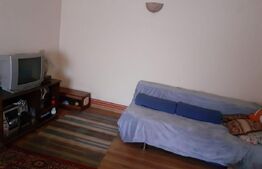 Casa de vacanta la 30 de km de oras, rulota bonus