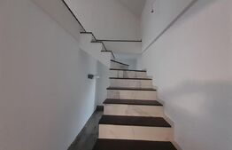 Casa lux 5 camere, 250MP, zona centrala Bistrita