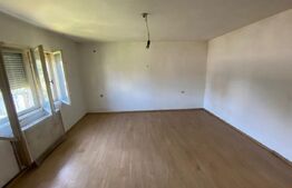 Casa individuala, 1400mp teren, Dumitra 9 km de Bistrita 