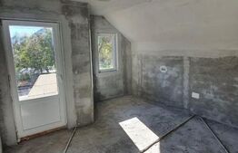 Casa P+M de aprox.140 mp, cu 10 ari livada de pomi si 1,5ari de gradina in Nepos 