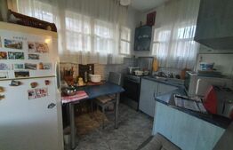 Casa 154 mp utili + 18 ari de teren in zona de centură