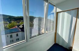 Apartament 3 camere,decomandat,72mp,zona Stefan Cel Mare